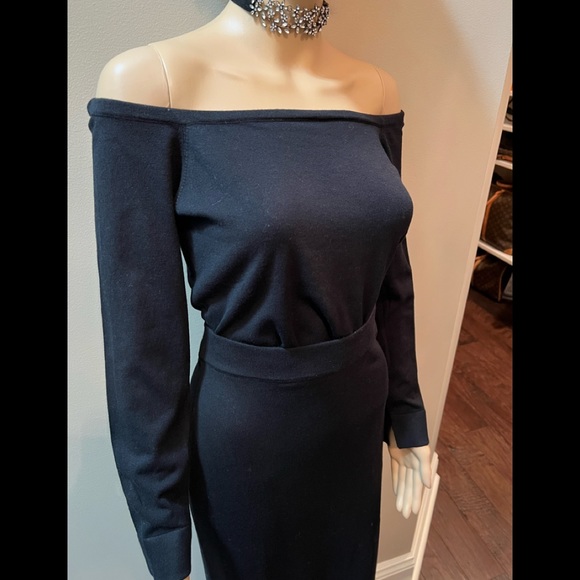Lascana Black Top and Skirts with a sleek, off-the-shoulder neckline. Size 8/10 - Picture 2 of 7